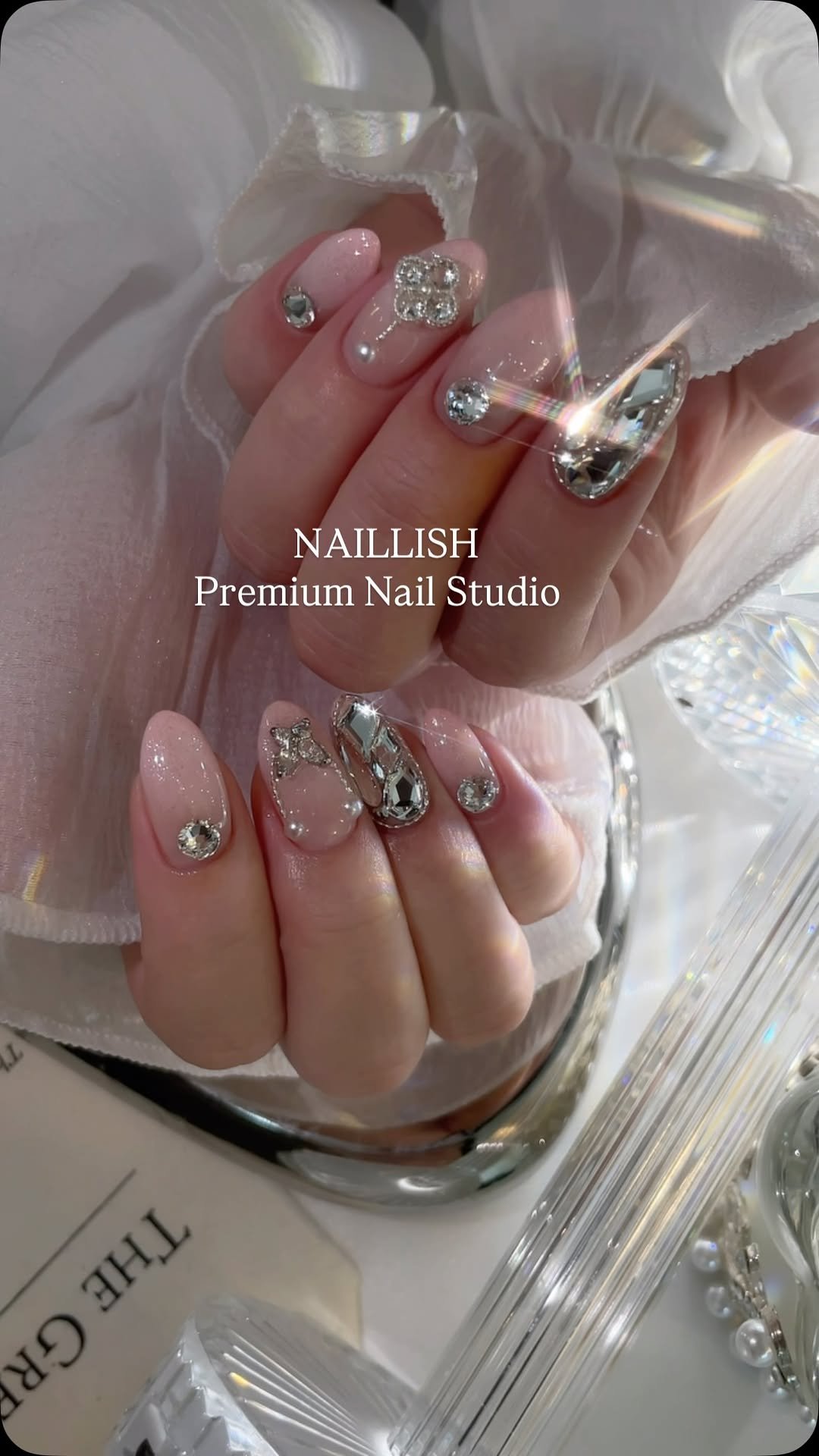 naillish 게시물 이미지: 🖤 NAILLISH & TANTASTIC 🖤

𖤐디자인 보내주셔야...
