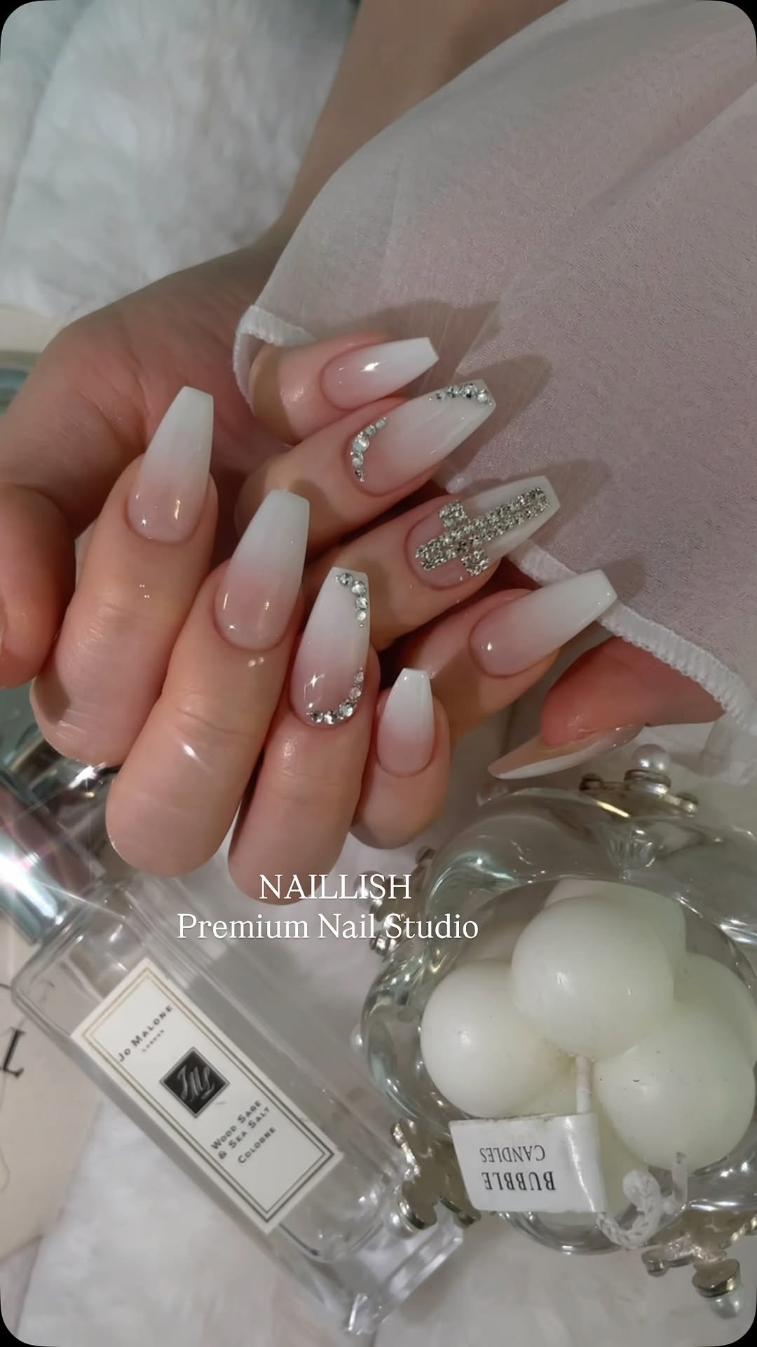 naillish 게시물 이미지: 열손연장후 아트🤍
_

🖤 NAILLISH & TANTASTIC 🖤

𖤐디자인...
