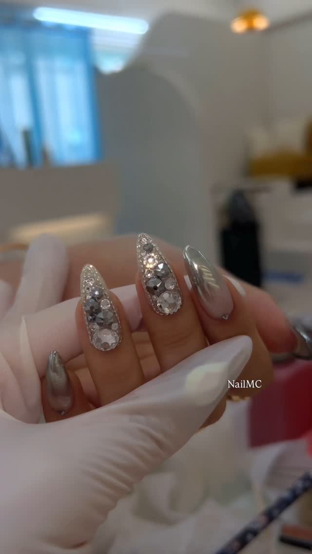 nailmc.nail 게시물 이미지: .
핫걸 등장🫶🏻🫶🏻🫶🏻
힘든 작업이였지만 담엔 더 이쁘게 해리겠사옵니다🫶🏻