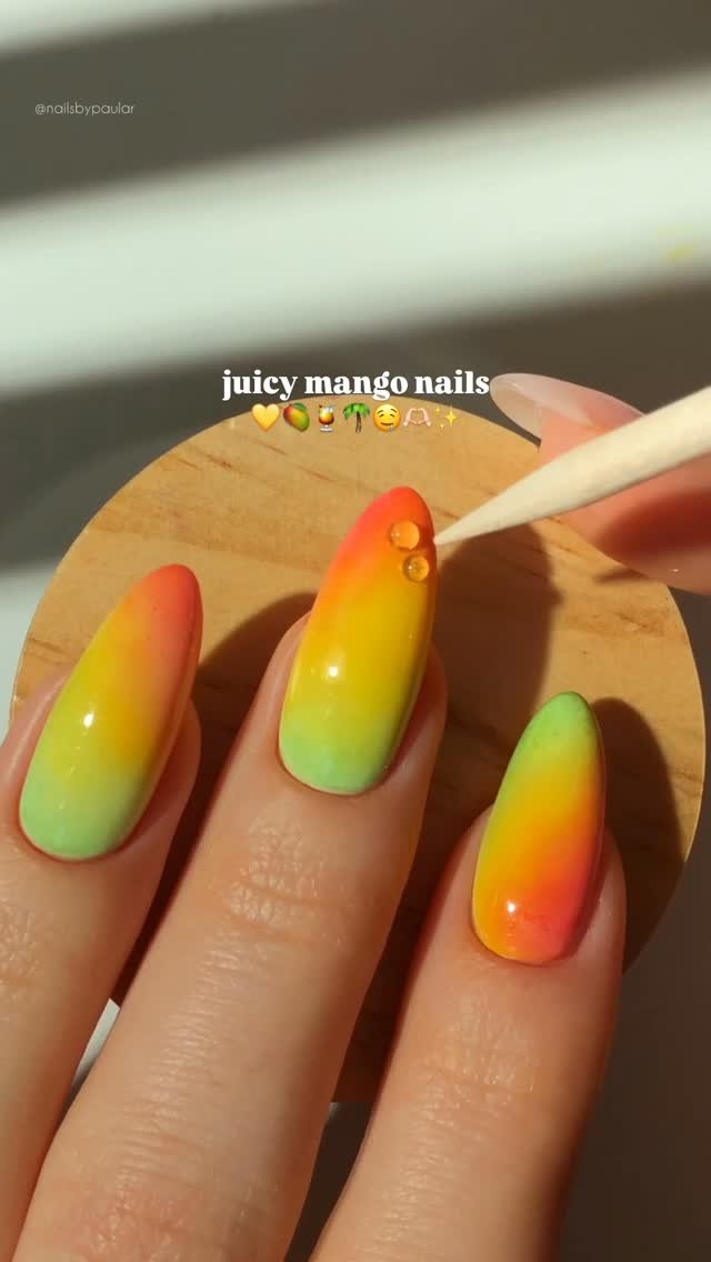 nailsbypaular 게시물 이미지: juicy mango nails! 💛🥭🍹🌴
a fun, vibrant &...