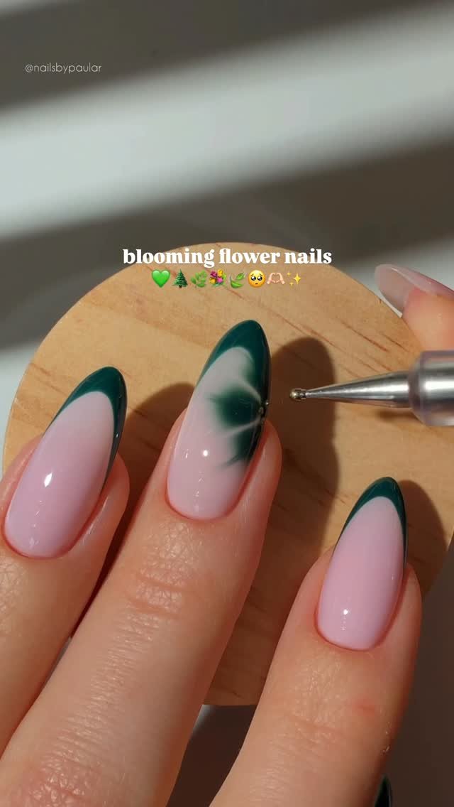nailsbypaular 게시물 이미지: blooming flower nails! 💚💐🍃🌿
a gorgeous but...
