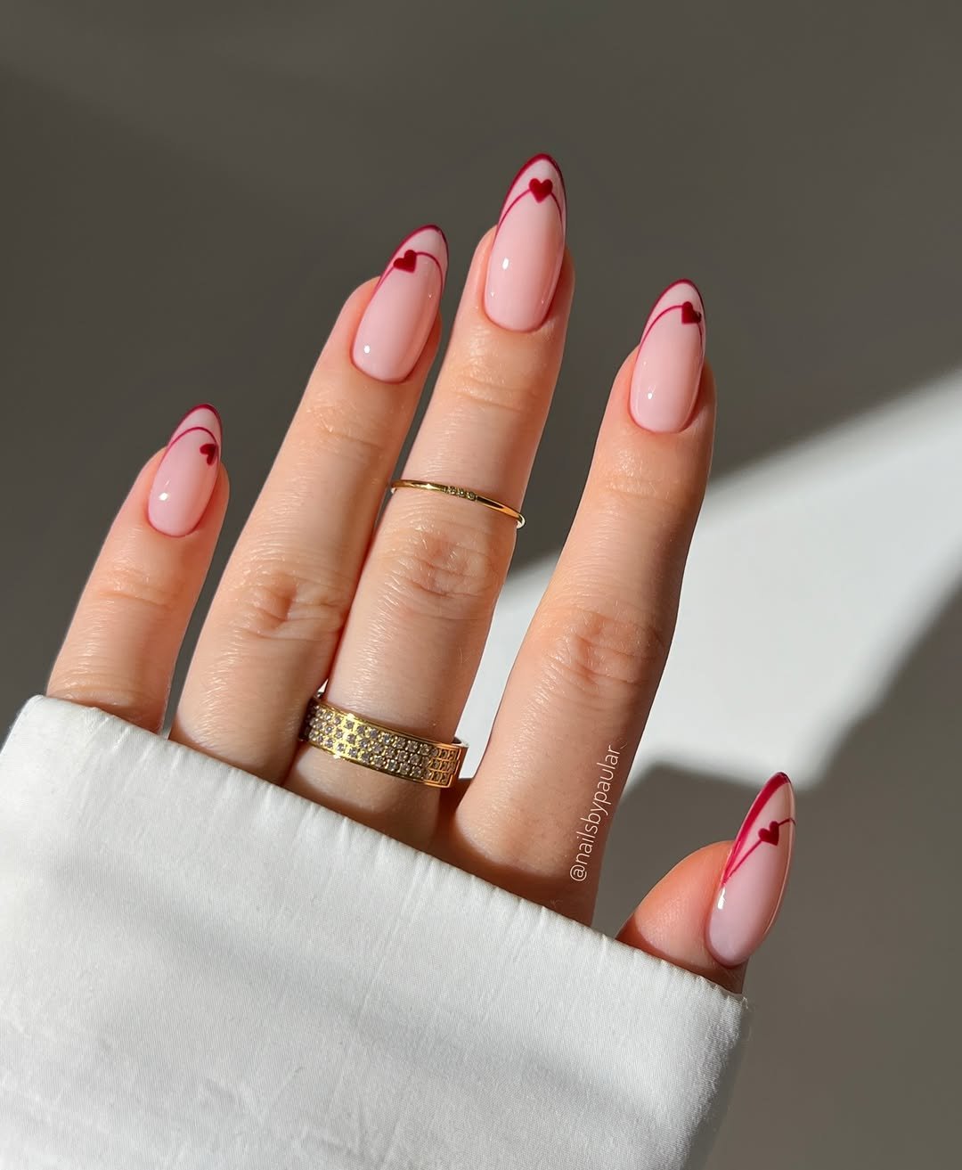 Photo shared by Paula 💅🏻🌙💗 on February 08, 2026 tagging @melodysusienails, and @indigolune. May be an image of one or more people, fingernails and text.