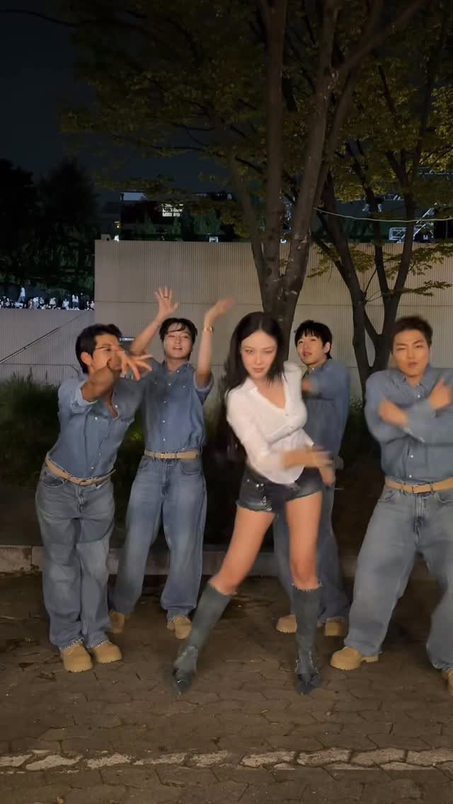 nakedbibi 게시물 이미지: 급조한 밀크셰이크