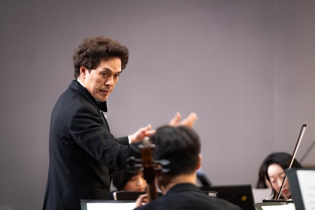 Photo by 대한민국 국회도서관 on November 11, 2025. May be an image of clarinet, violin, cello and text.