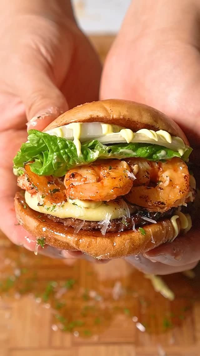 namcook_ 게시물 이미지: 레벨업 새우버거 Level Up Shrimp Burger
