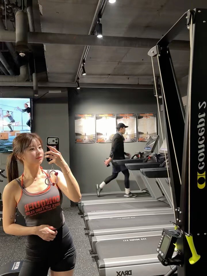 namjuhyun_ 게시물 이미지: ⠀
⠀
⠀
땀 터져 재밌다😝💦
⠀
#하이록스 #스웻먼데이