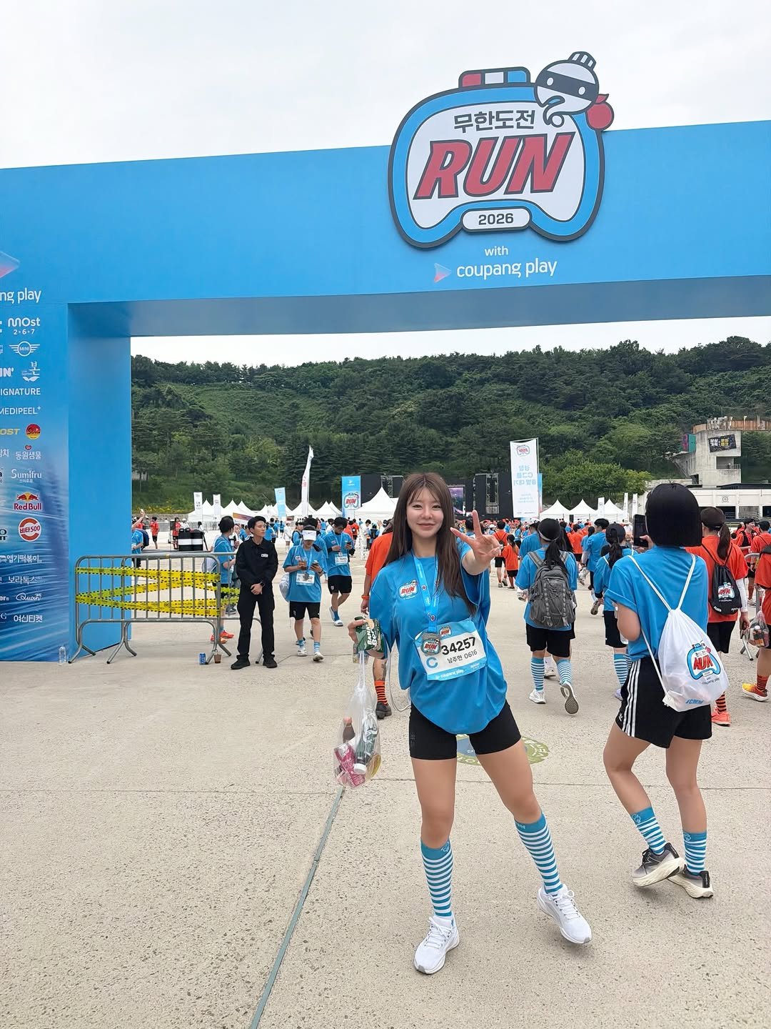 namjuhyun_ 게시물 이미지: #무도런 #러닝 
첫 10km 러닝은 발바닥이없어지는 기분🫪
근데 너무 신나고...