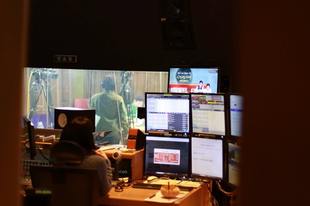 Photo by 난다 on December 22, 2025. May be an image of screen and text.