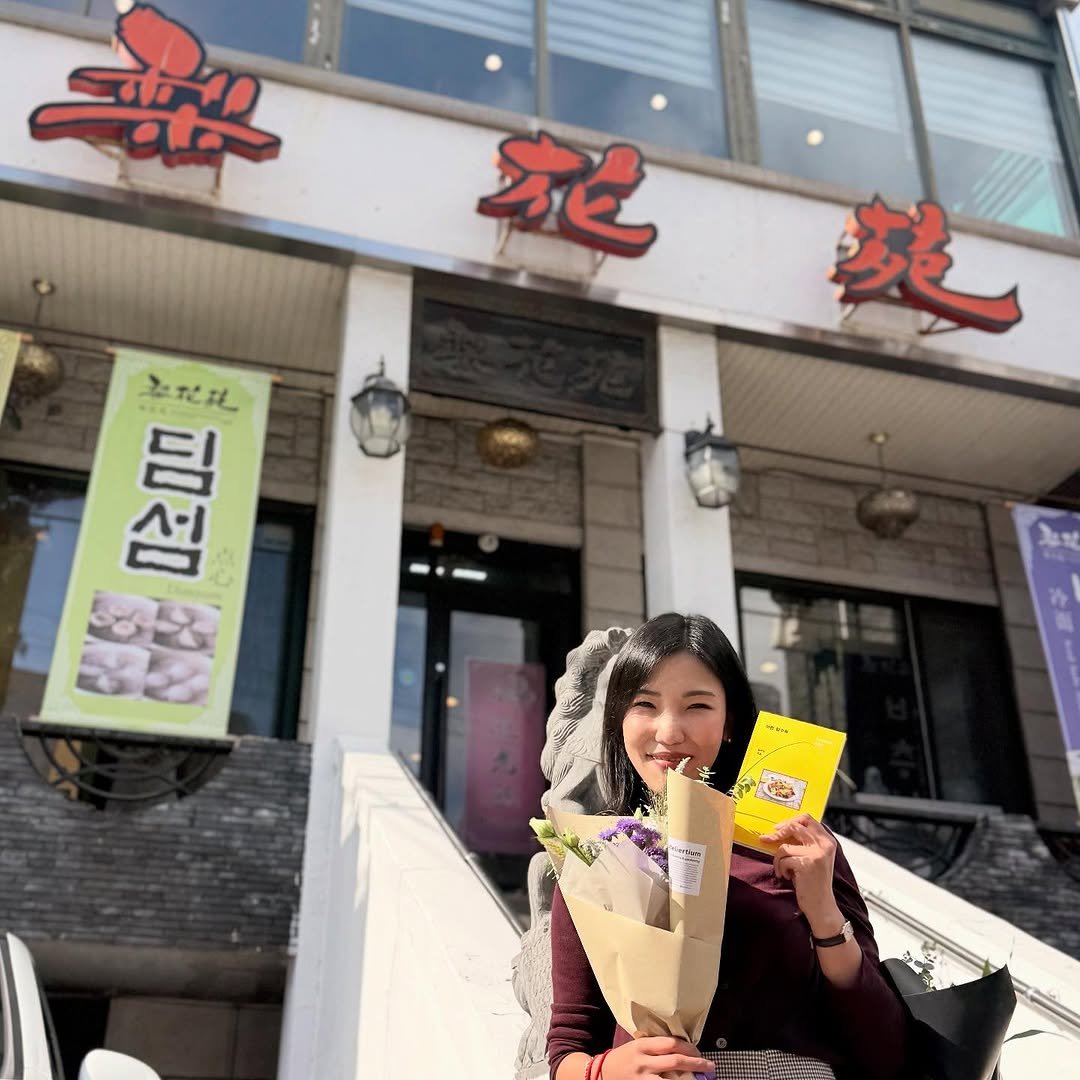 Photo shared by 난다 on September 27, 2025 tagging @mariekiiim, @permanent.ink.design, and @nuance.books. May be an image of 1 person, tofu and text.