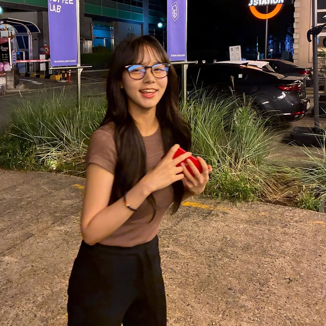 Photo shared by 박서진 on September 14, 2025 tagging @heistereyewear. May be an image of 1 person, hair, signboard and text.