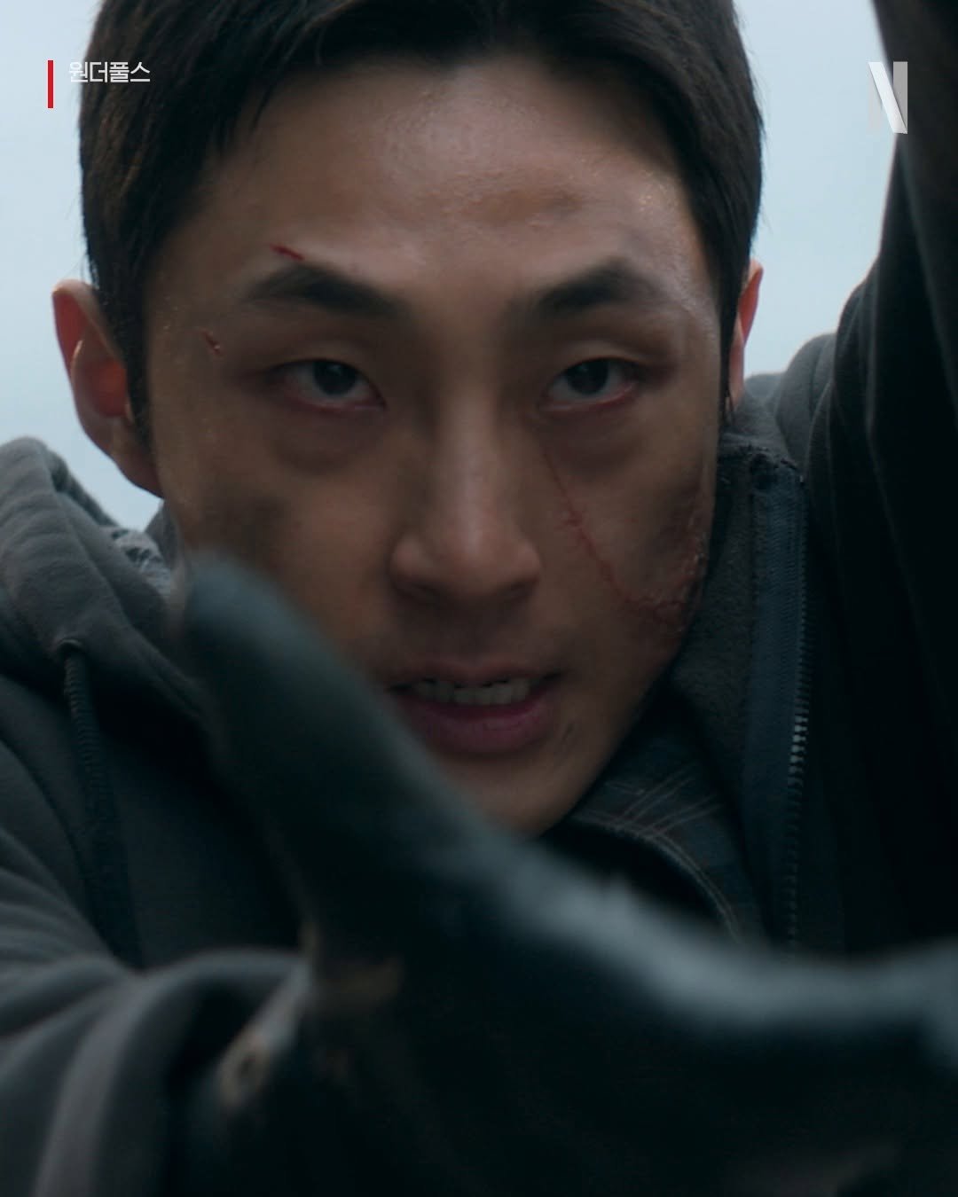 narajangvvv 게시물 이미지: 나백진이 사라진 이후, 중력을 쓰는 남자가 나타났다는 얘기가 있다. 나는 이...