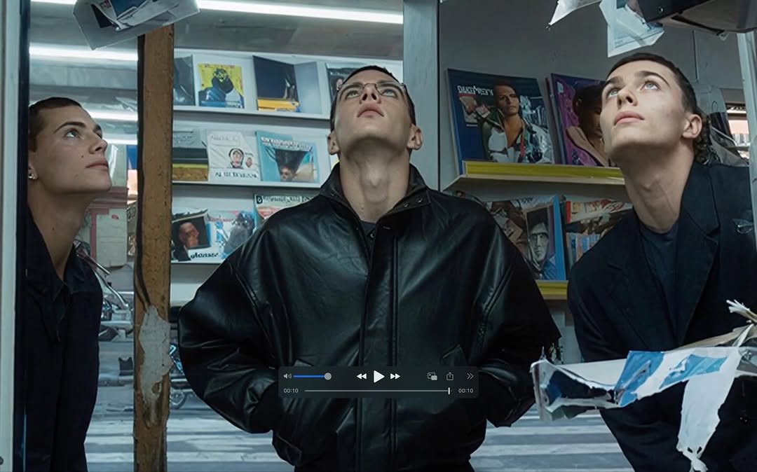 Photo shared by Choi Na Rang 최나랑 on November 25, 2025 tagging @hotel_collecting. May be an image of one or more people and text.