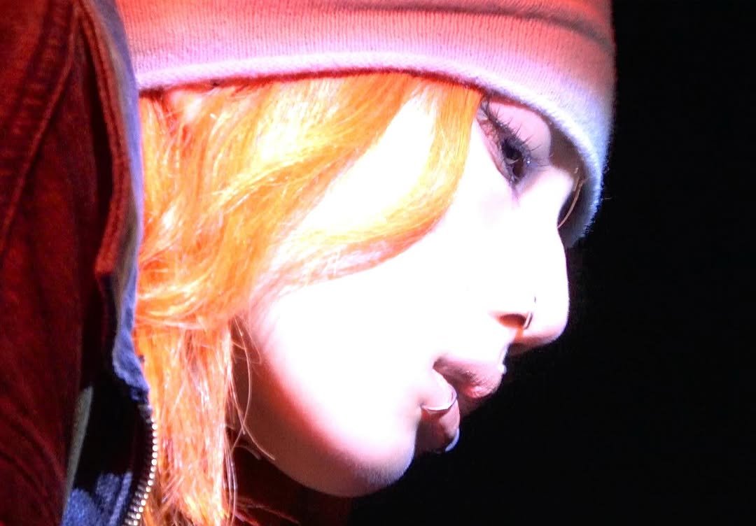 Photo by Choi Na Rang 최나랑 on November 02, 2025. May be an image of one or more people, blonde hair, bangs, hat and duffle coat.