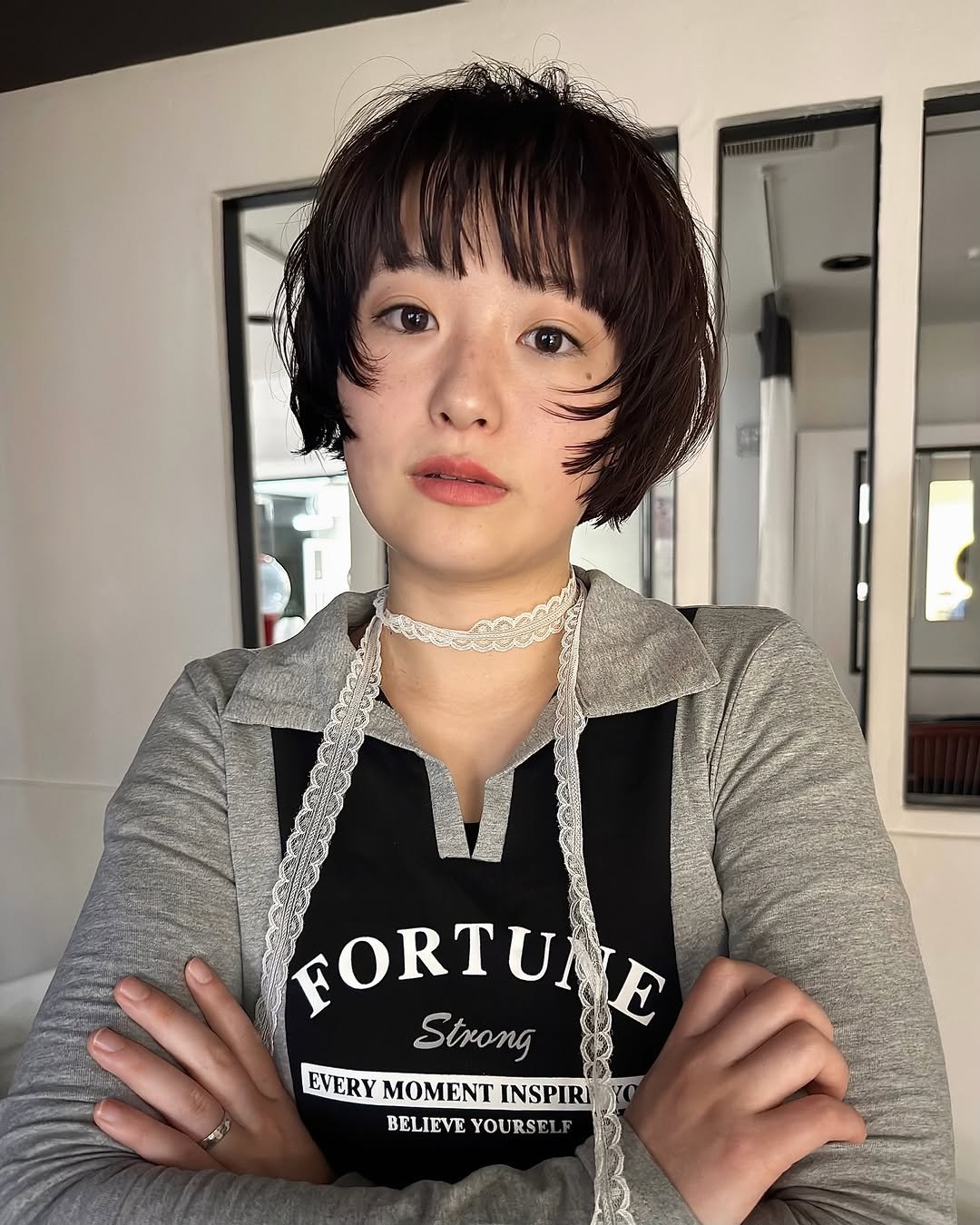 岡山でカットに定評のある美容室NARVIS。再現性の高いデザインと丁寧なカウンセリングで、初めての方にも安心して任せていただいています。