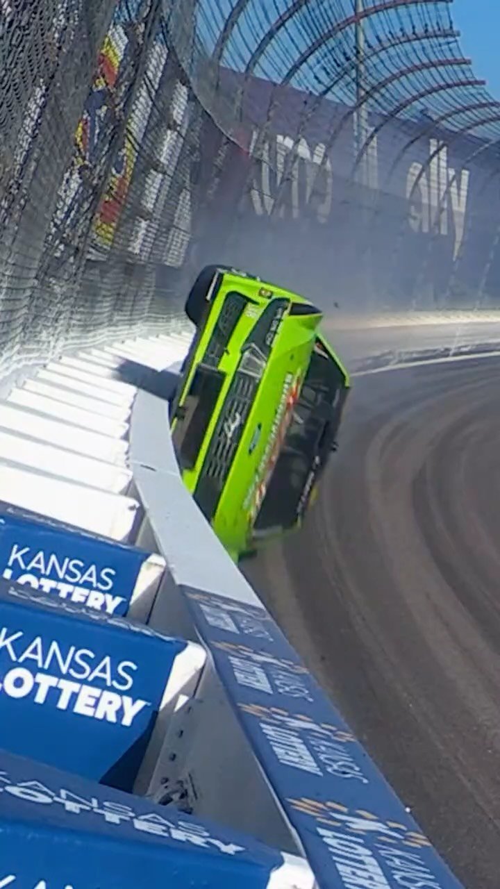 nascar 게시물 이미지: 🎶 That’s what I like, that’s what I like 🎶