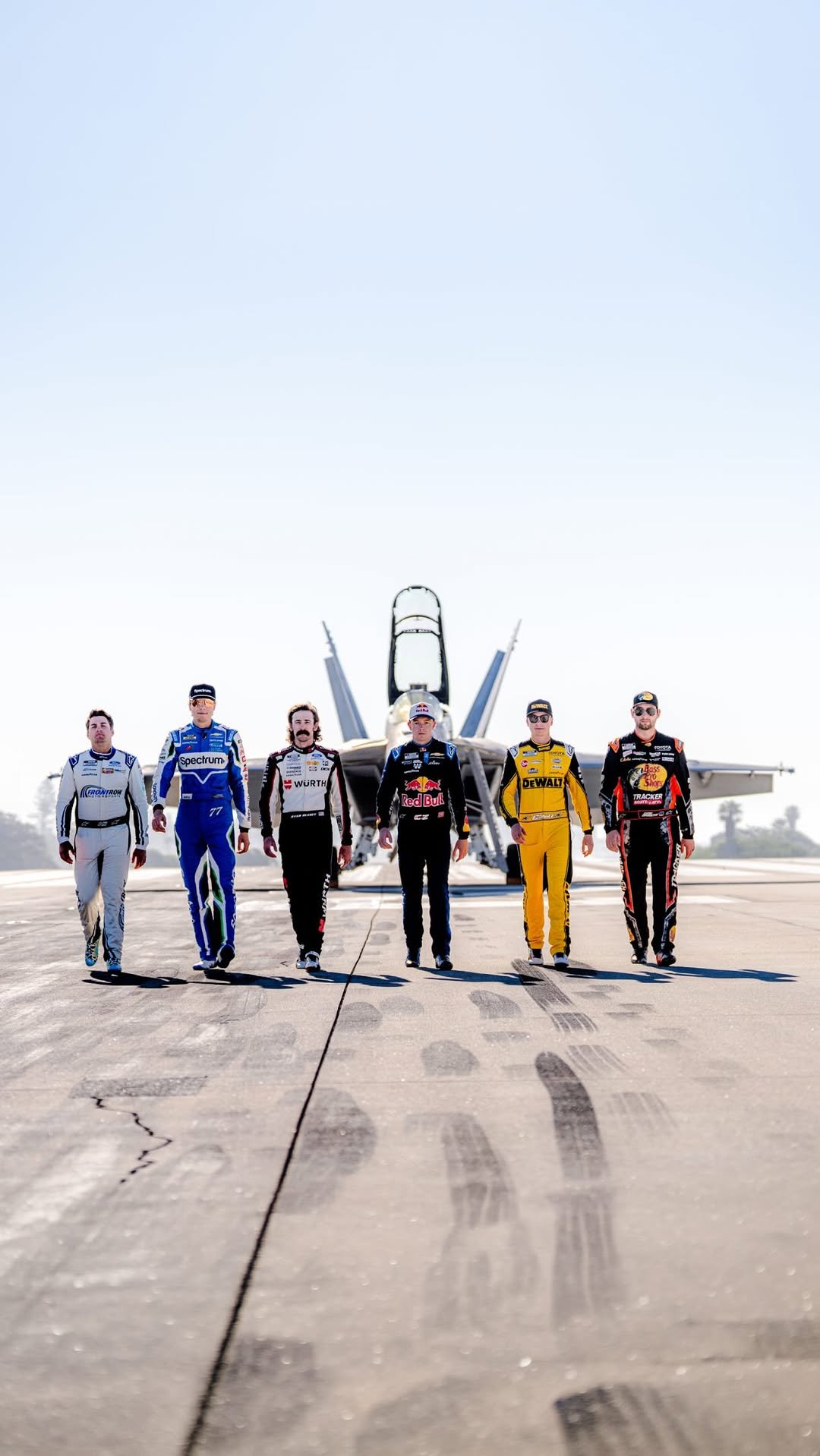 nascar 게시물 이미지: HELL YEAH WE MADE A MOVIE!!!! NASCAR vs. Navy:...