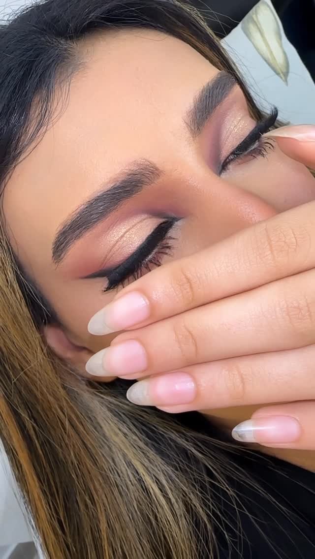 naseem_artistry 게시물 이미지: That eyemakeup❤️❤️❤️❤️amazing #makeuptutorial...