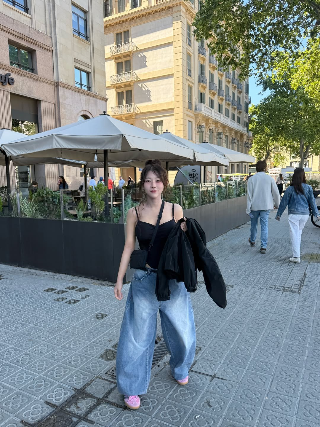 natalia.park_ 게시물 이미지: 스페인 여행 3일차 🇪🇸
내가 좋아하는거 여기 다 잉네
하몽 치즈 와인 김승배 레츠고.