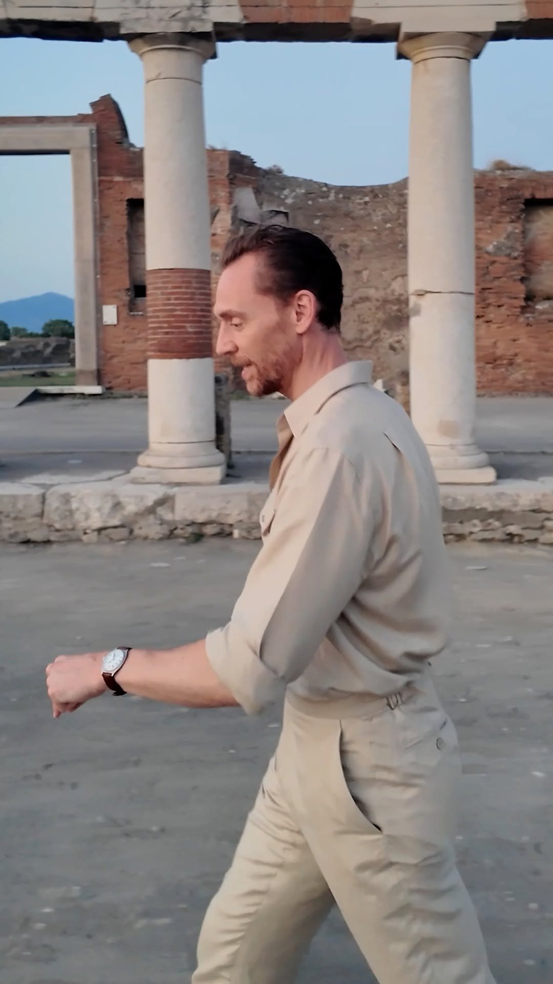 natgeotv 게시물 이미지: 24 hours changed Pompeii forever. Join Tom...