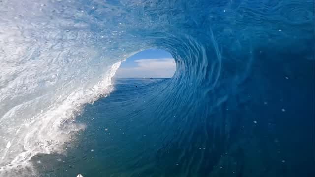 nathan_florence 게시물 이미지: Good day in the ments

 with @redbullsurfing...