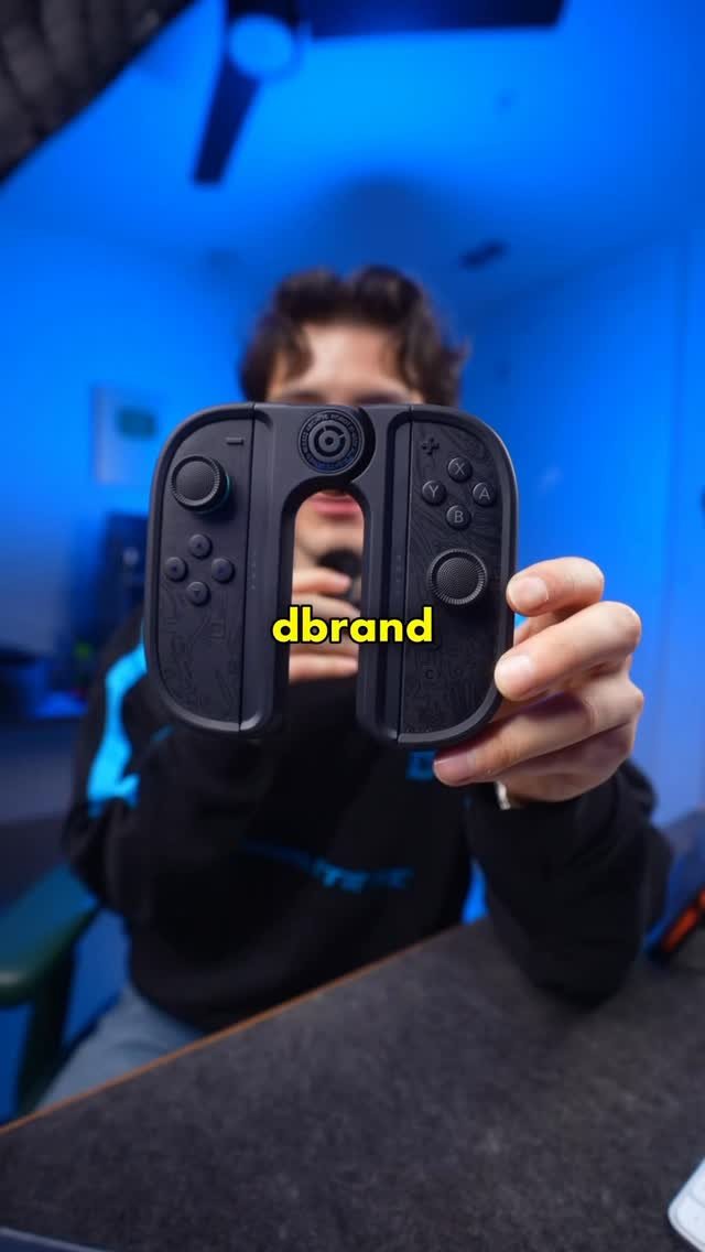 nathanespinozayt 게시물 이미지: A pro controller is $90 and dbrand’s Joy Lock...
