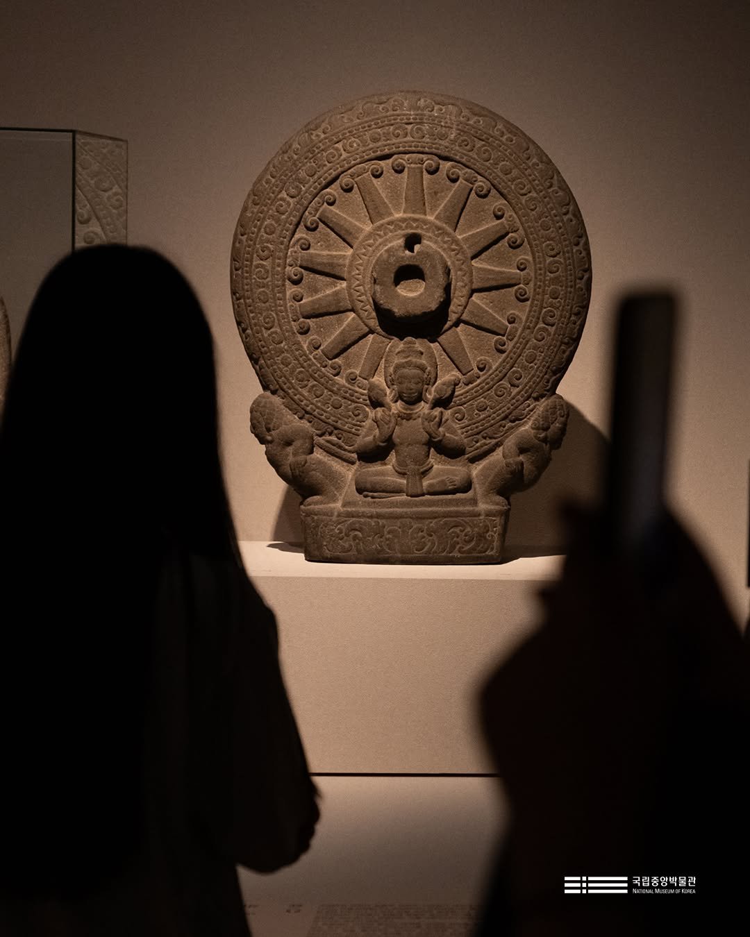 nationalmuseumofkorea 게시물 이미지: 부처님의 가르침이 왜 '수레바퀴' 모양일까? 🛞✨

오늘날의 태국, 그보다 훨씬...