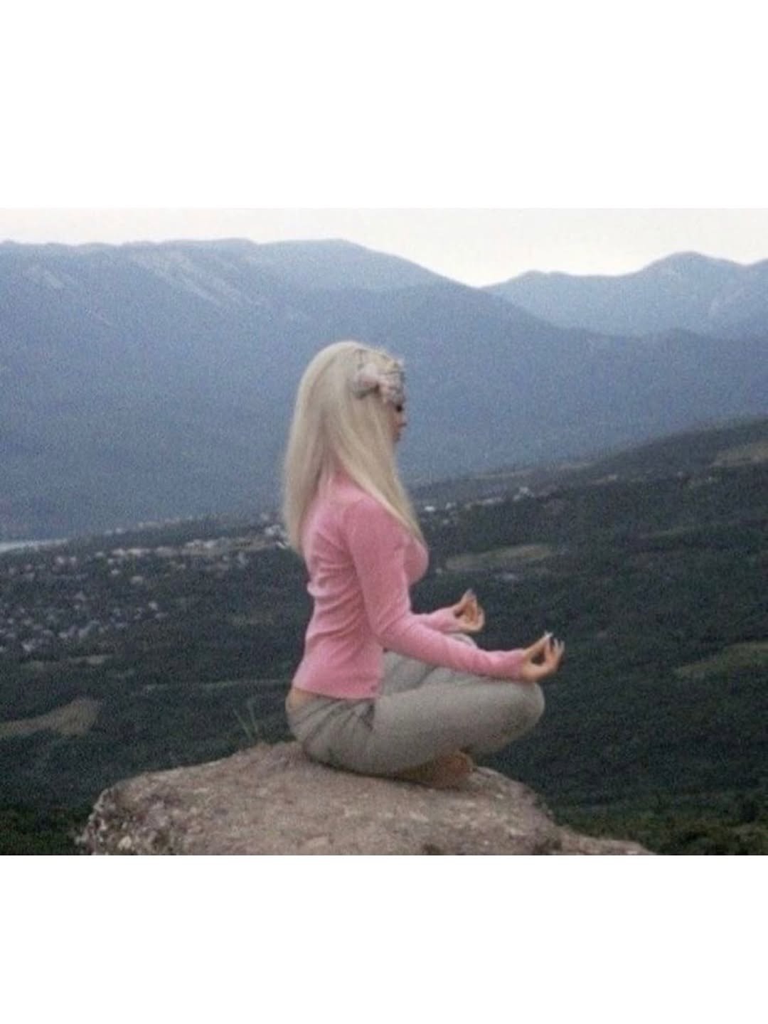 natty_0530 게시물 이미지: 🧘🏻‍♀️