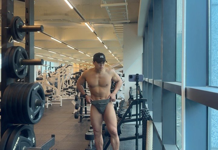 natural_masunho 게시물 이미지: 백년만에 포징연습.

베큠도 안되고, 프레임이 펴지지도 않고..
시즌,비시즌...