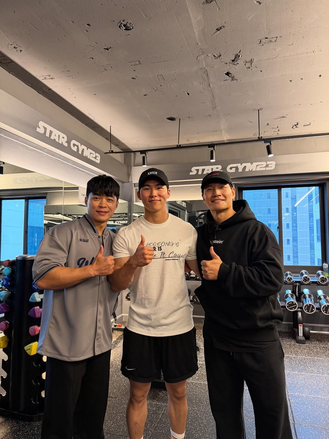 Photo shared by 마선호 on February 19, 2026 tagging @kjk76, @kimhs.3, and @rbw_apparel. May be an image of sportswear and text.