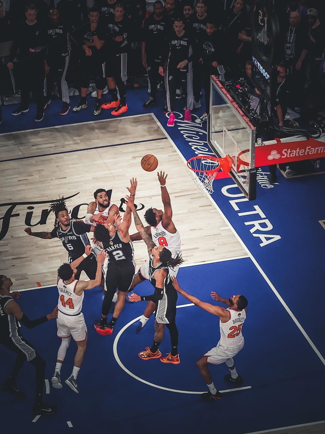 nba 게시물 이미지: NBA Finals Game 4... under the MSG spotlight...