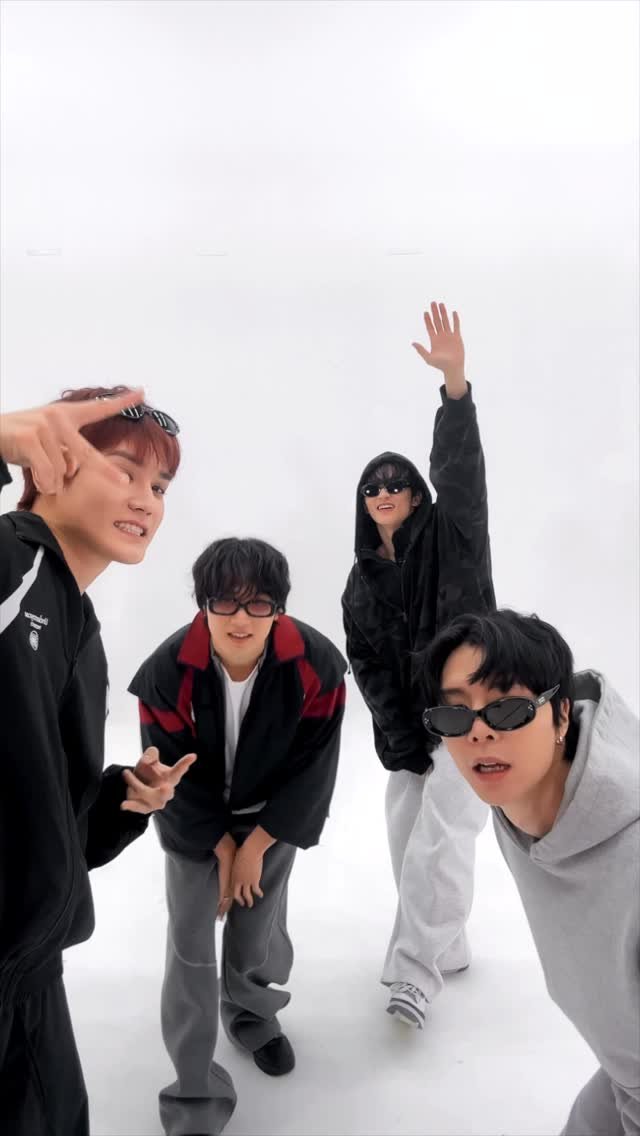 nct127 게시물 이미지: 🕶️🕶️

#TAEYONG #JOHNNY #MARK #HAECHAN
#NCT127