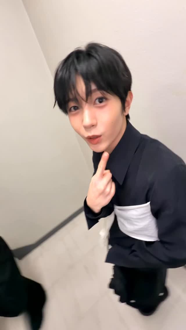 nctwish_official 게시물 이미지: 현란한 뚜루뚜 

EVERYTHING, ALL AT ONCE,...