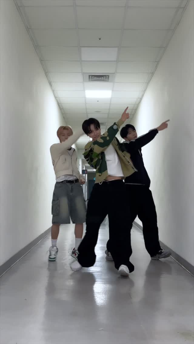 nctwish_official 게시물 이미지: talk

#RIKU #YUSHI #JAEHEE
#NCTWISH