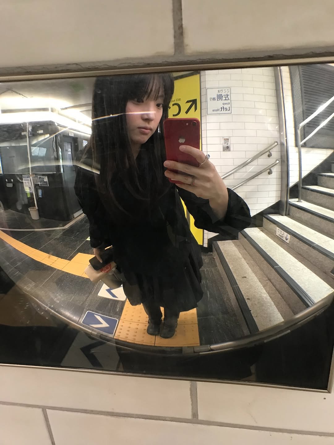 Photo shared by 목지혜 on November 08, 2025 tagging @cosstores, and @arketofficial. May be an image of mirror and text.