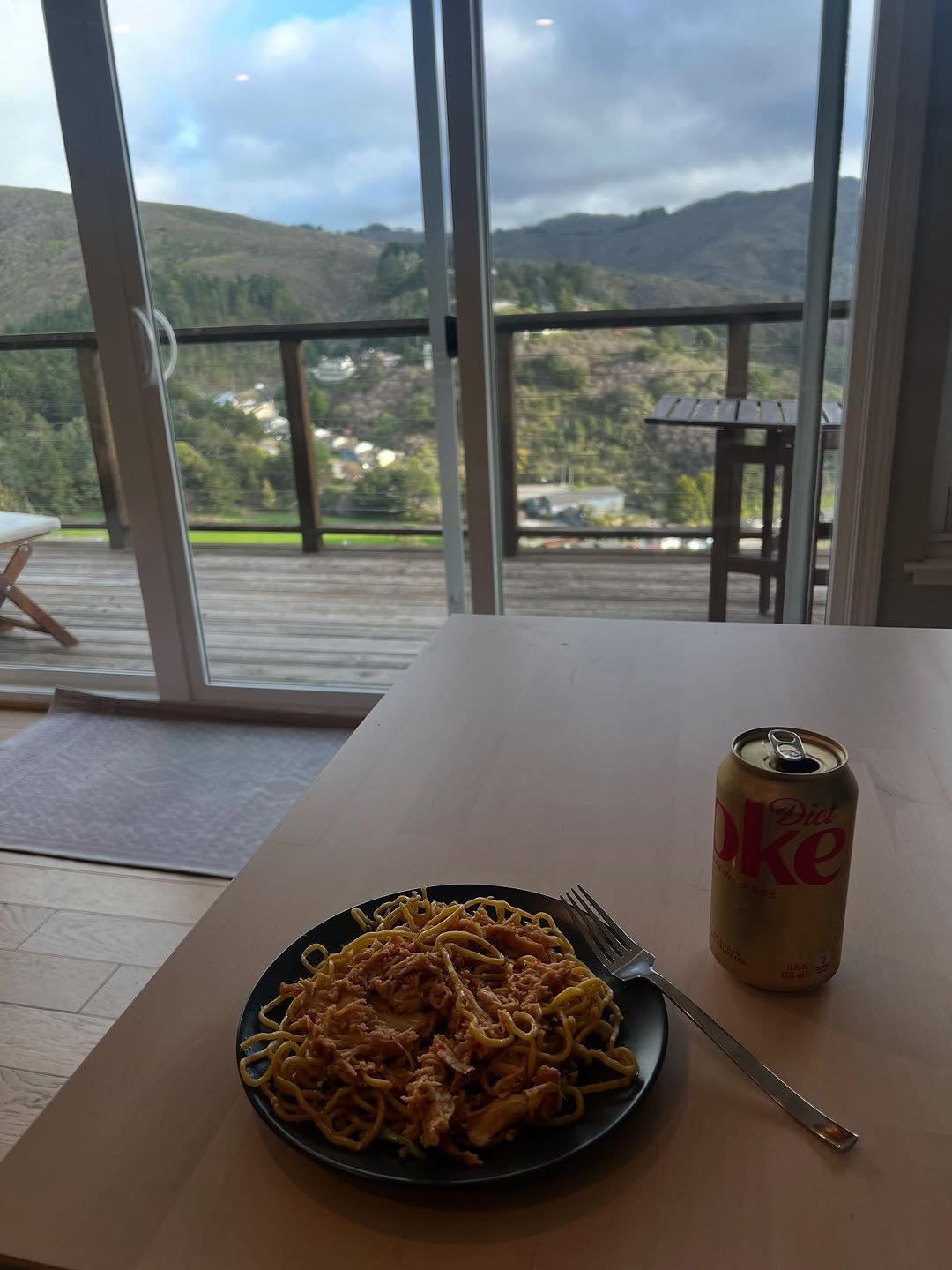 neighbors 게시물 이미지: Famous Asian Garlic Noodles by Taste of Asia 🤌