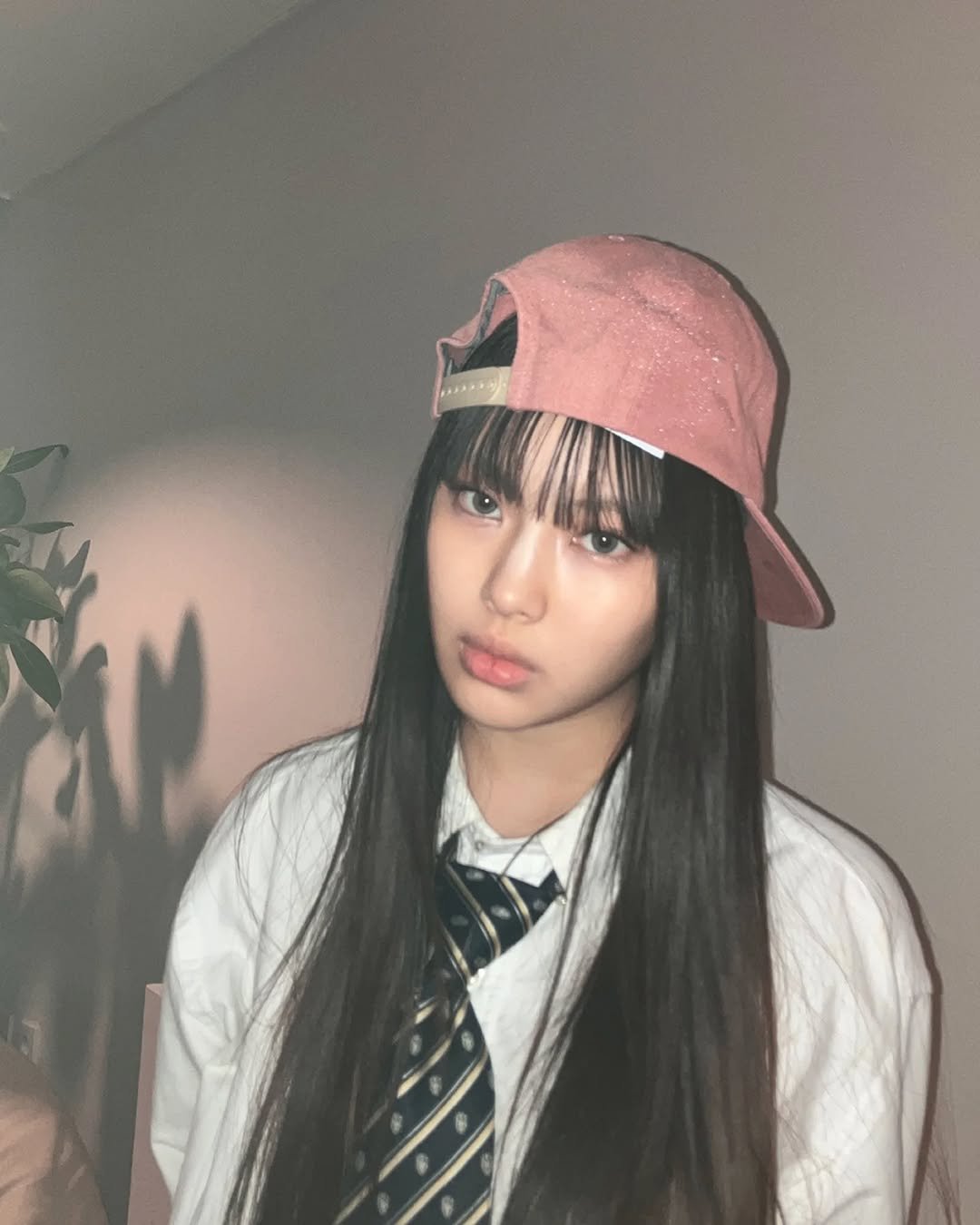 Photo by NewJeans on September 04, 2025. May be an image of one or more people, hair, hat and bolo tie.