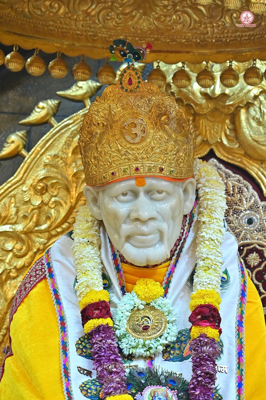 news18gujarati 게시물 이미지: ॐ સાંઇ રામ, શિરડી સ્થિત સાંઇબાબાના કરો દર્શન,...