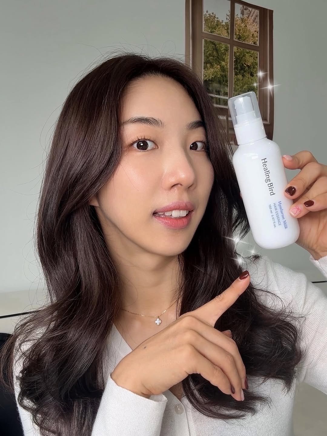 Photo by 비니, 임정빈 on September 25, 2025. May be an image of 1 person, hair product, lotion and text.