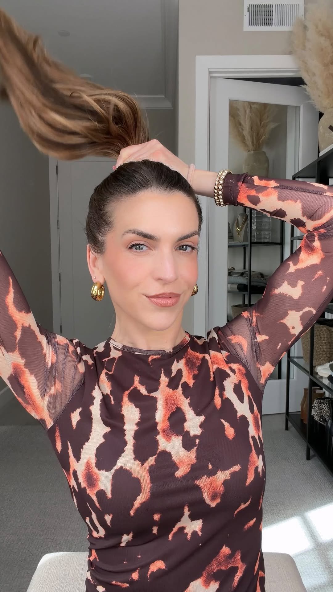 nicholeciotti 게시물 이미지: A tucked messy bun for bad hair days!

Pull...