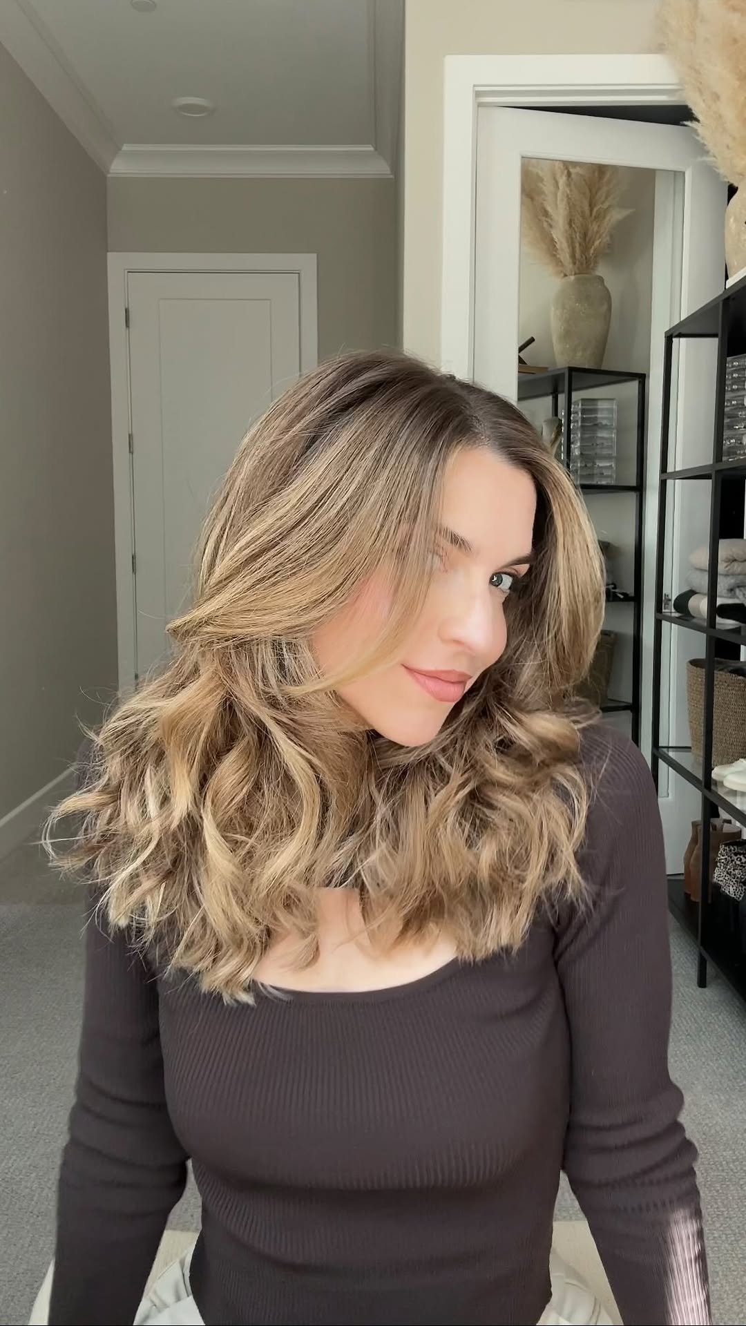 nicholeciotti 게시물 이미지: From bedhead to fall-ready! Undone waves bring...