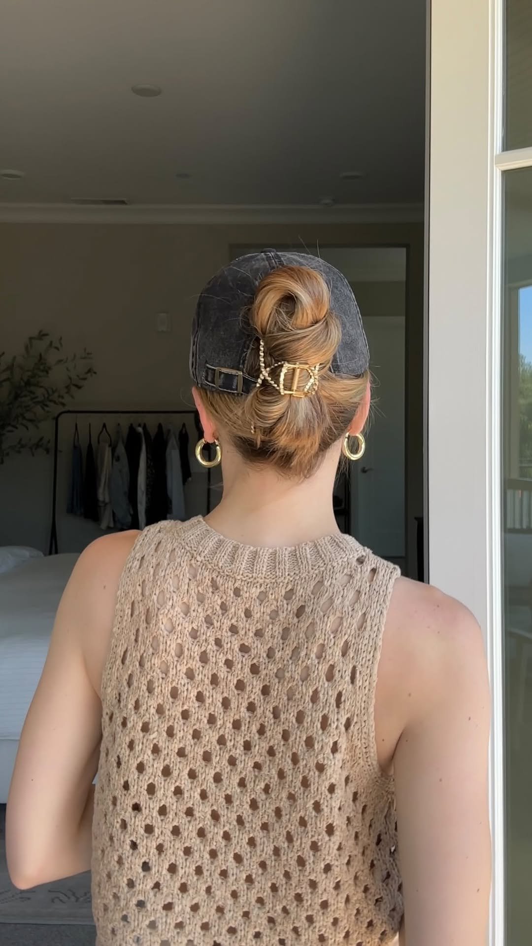 nicholeciotti 게시물 이미지: Proof you can wear a hat and have good hair....