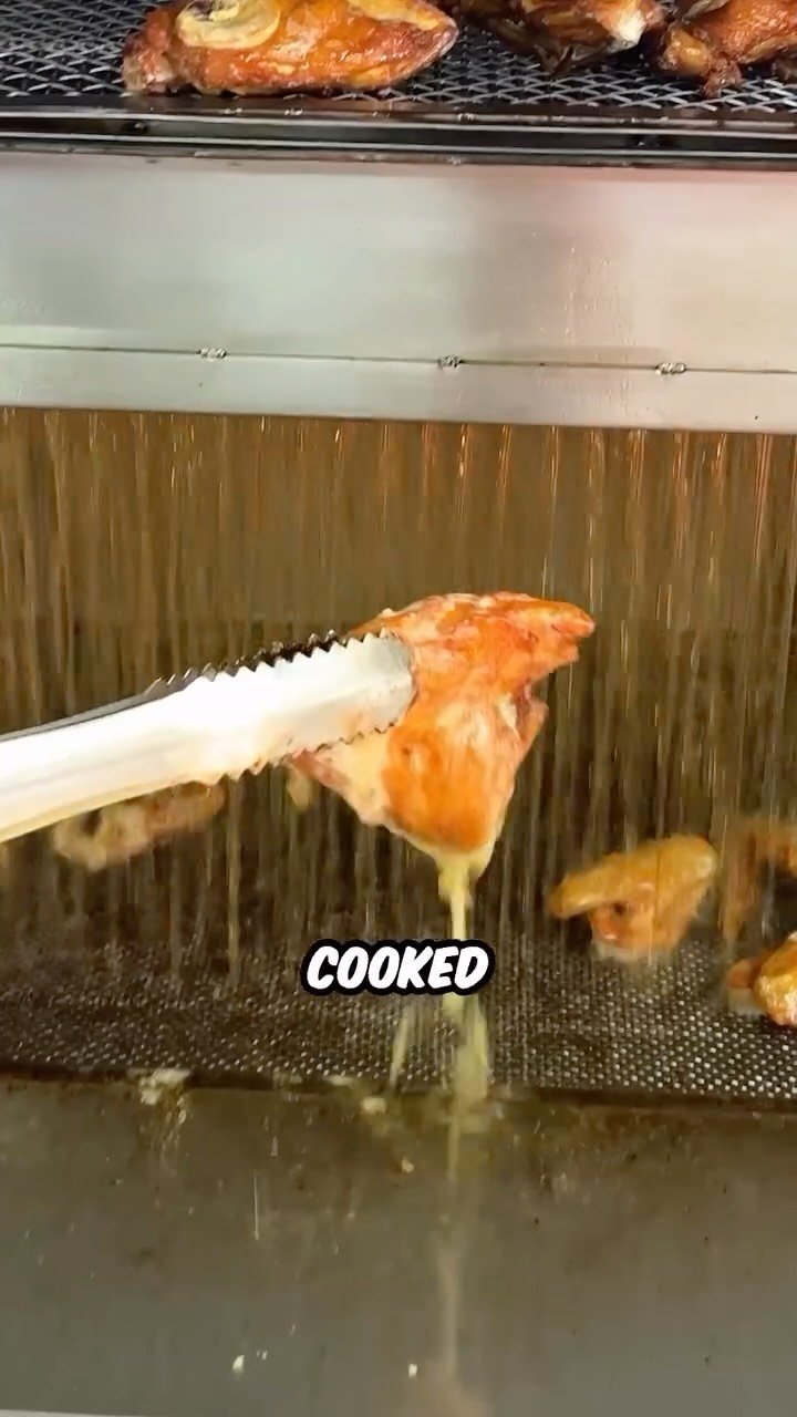 nick.digiovanni 게시물 이미지: Waterfall Fried Chicken