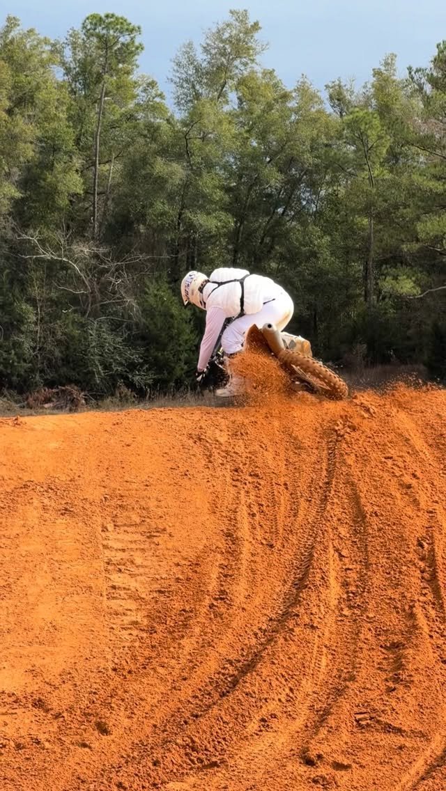 nicktomasunas 게시물 이미지: Let’s slow it down for a sec