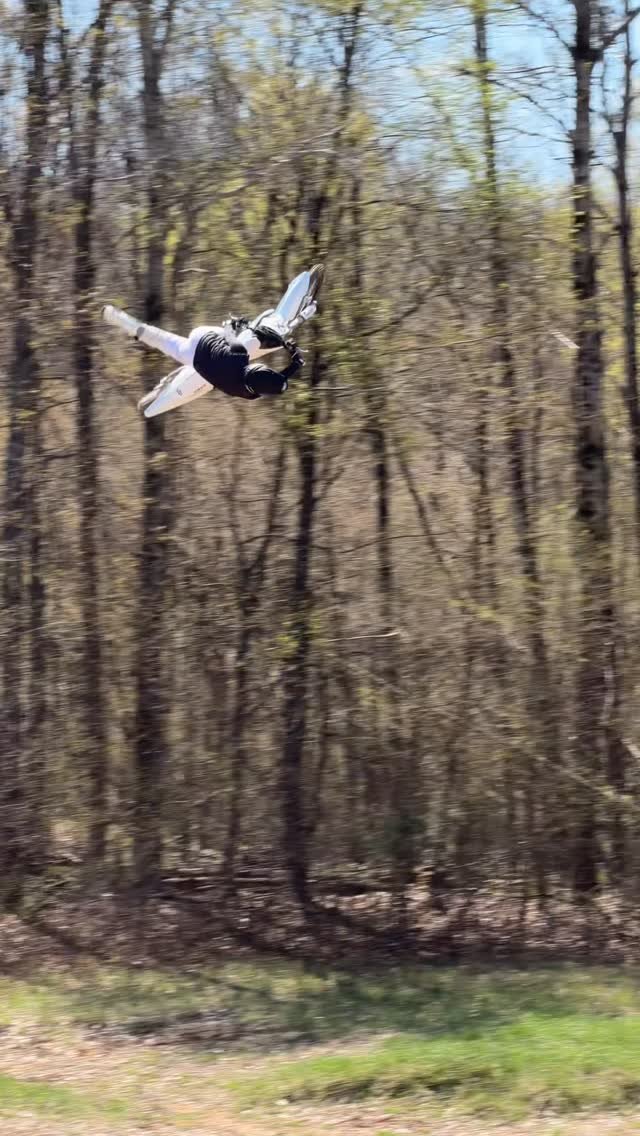 nicktomasunas 게시물 이미지: Finally back in the Mitten on my favorite jump...