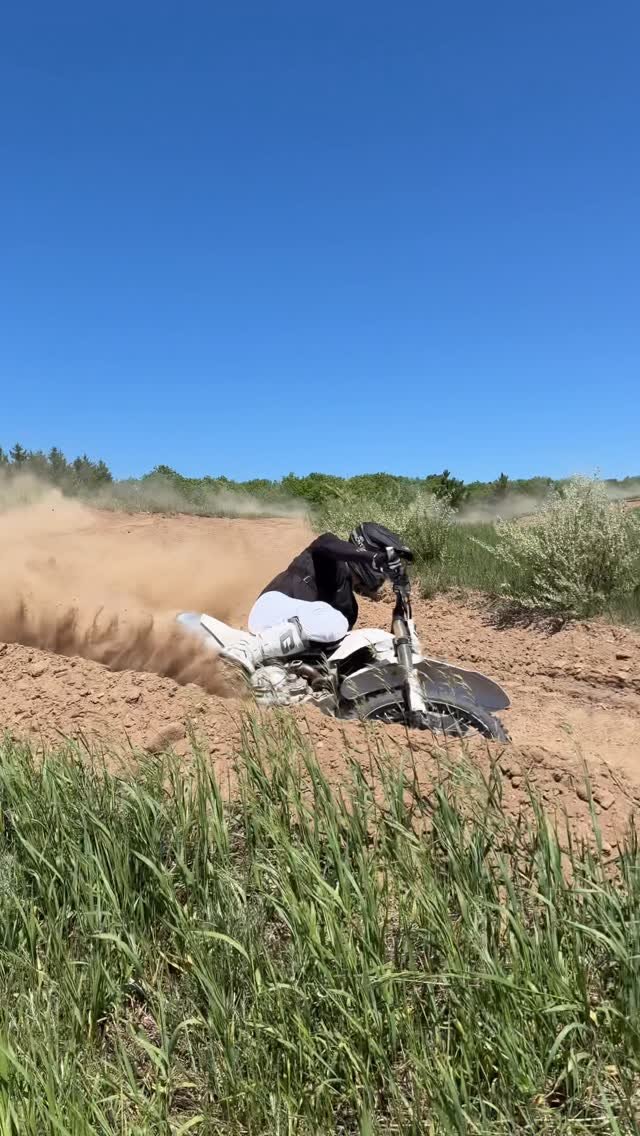 nicktomasunas 게시물 이미지: I ❤️ hero berms