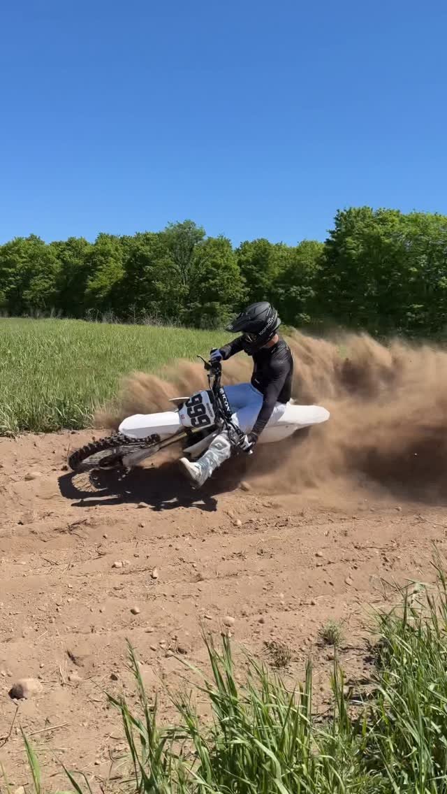 nicktomasunas 게시물 이미지: Ride it like ya hate it