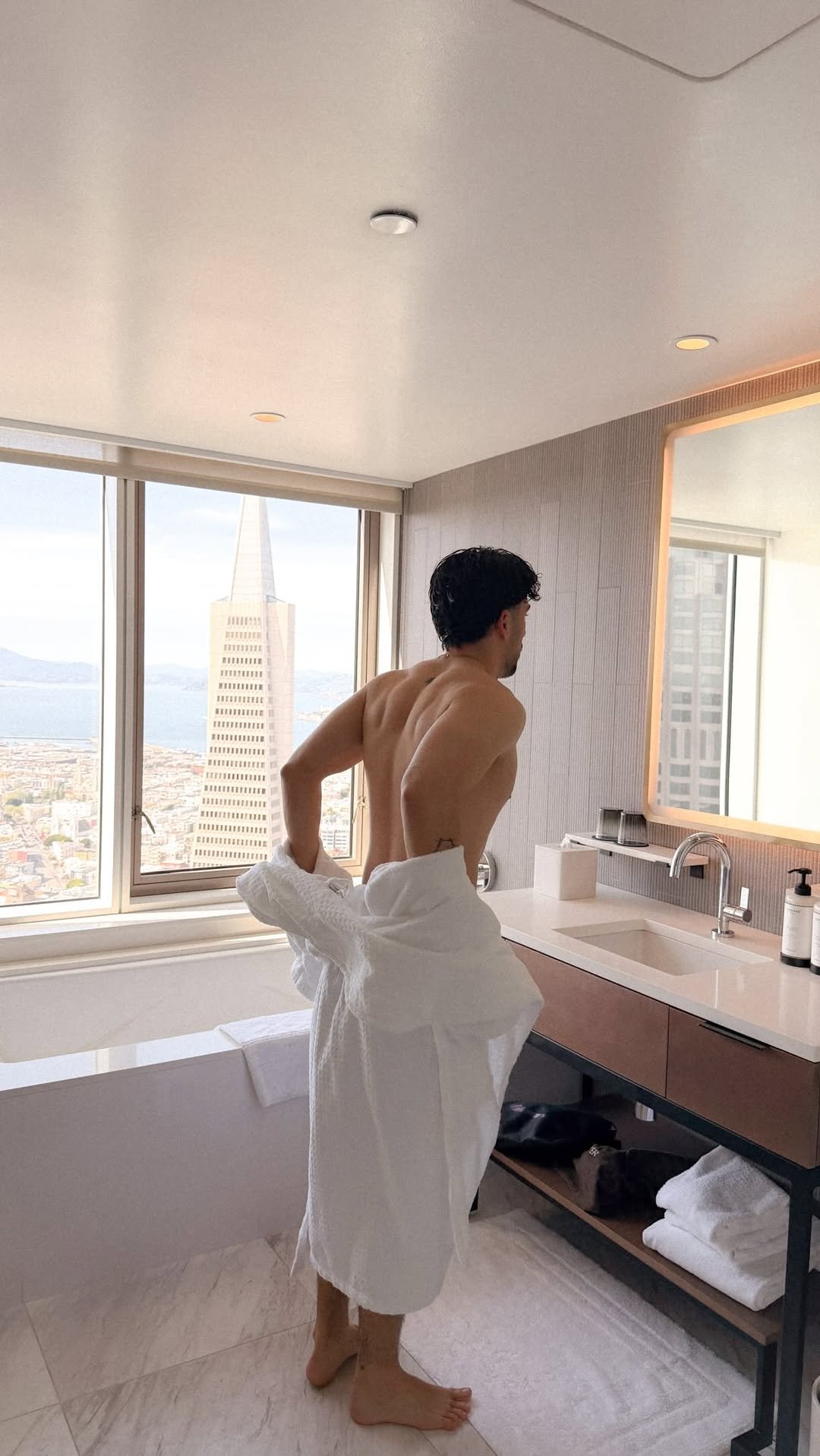 nicobohigues 게시물 이미지: don’t cry