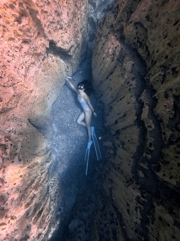 nilinlinni 게시물 이미지: The famous “Devil’s Eye” 👁️ 

Barracuda Lake...