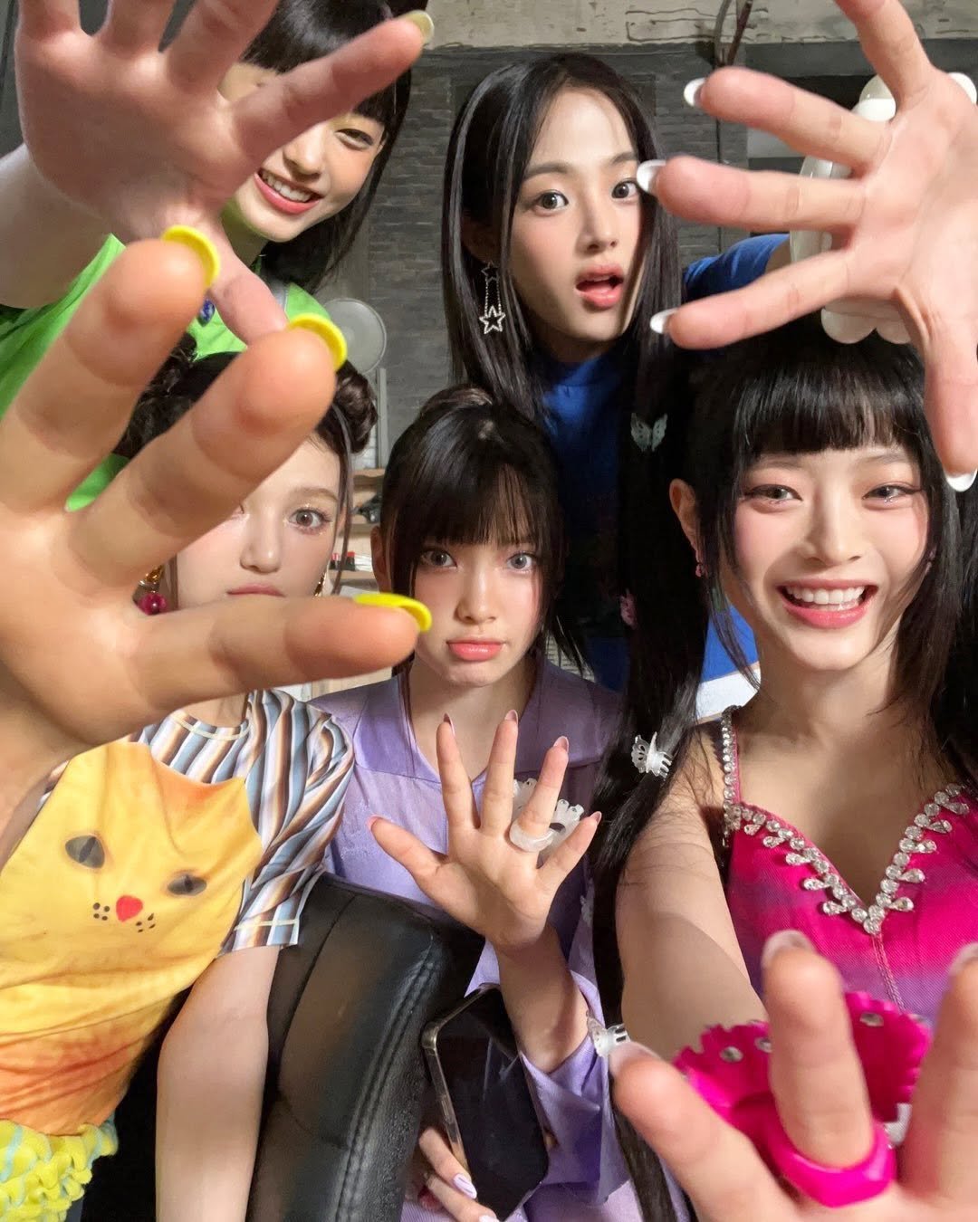 Photo by NJZ HAERIN 해린 on March 01, 2026. May be an image of text.