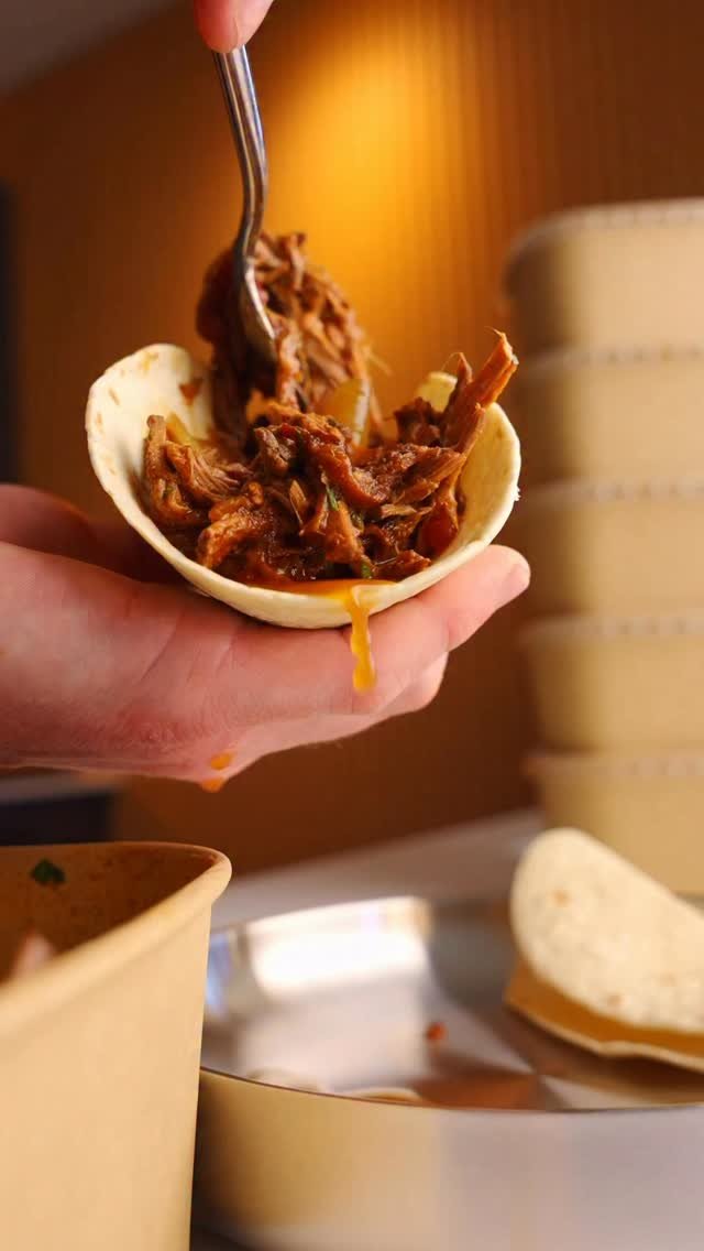 noahperlofit 게시물 이미지: Meal Prep Beef Barbacoa‼️

This stuff is...